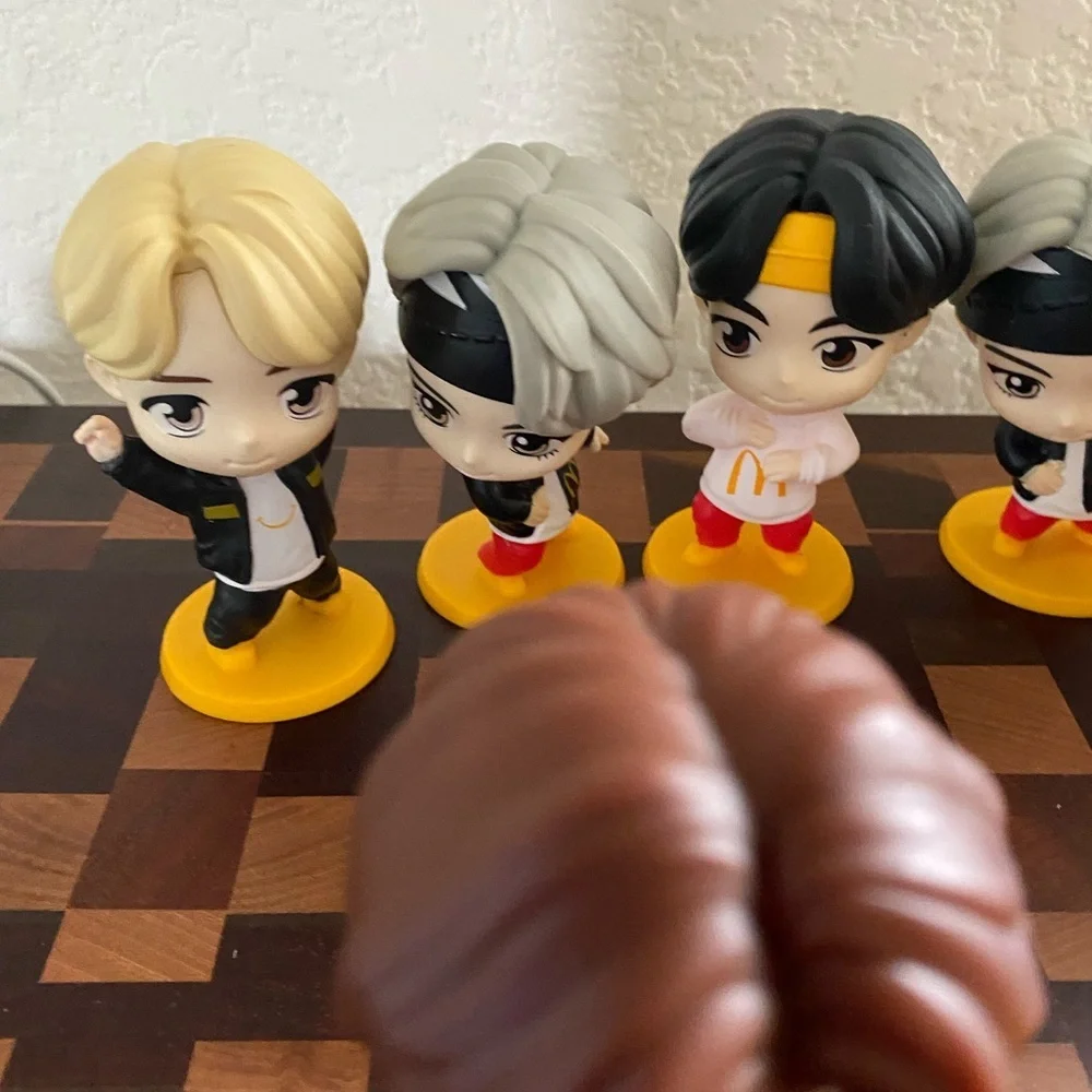 11 McDonald's x TinyTAN BTS K-Pop Idol Figurine Encore Edition Collectibles Toys